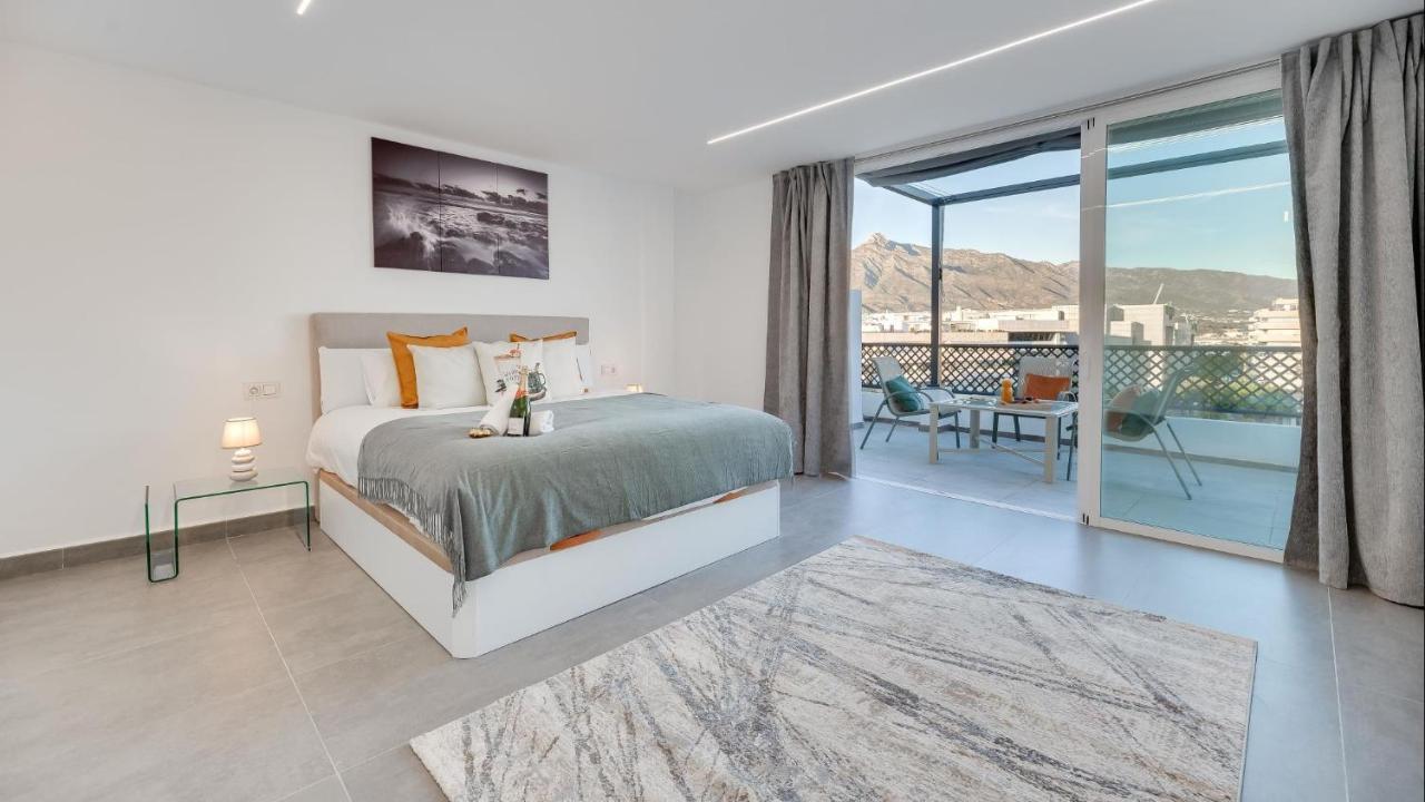 Luxury Penthouse Mountain Sea Views Puerto Banus * Marbella